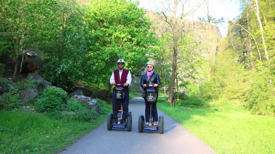 Prague: Grand Segway and eScooter Live Guided City Tour - The switch from Hugo scooter to Segway