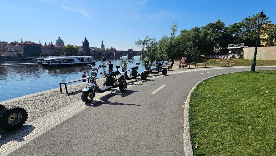 Prague Old Town: Guided Tour on eScooters - From the Lesser Quarter to the Vltava
