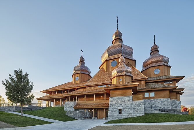 Private Greater Toronto DriveSpa Tour with Lunch - BAPS Shri Swaminarayan Mandir and Toronto’s cultural side