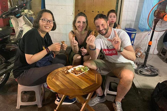 Private Night Food Tour By Scooters - Bun bo Hue and spring rolls