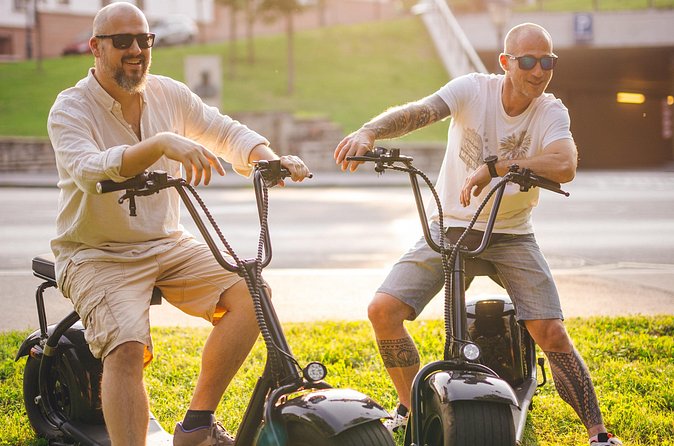 Private Stag Do Tour: Fun E-Scooter Ride with Games in Budapest - Margaret Island and the green finish