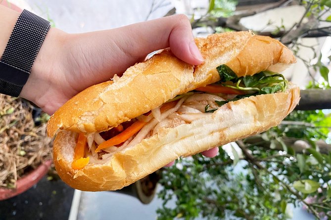 Private Street Food Tour by Scooter in Ho Chi Minh City - The Food: Pho, Banh Mi, Banh Xeo, and More
