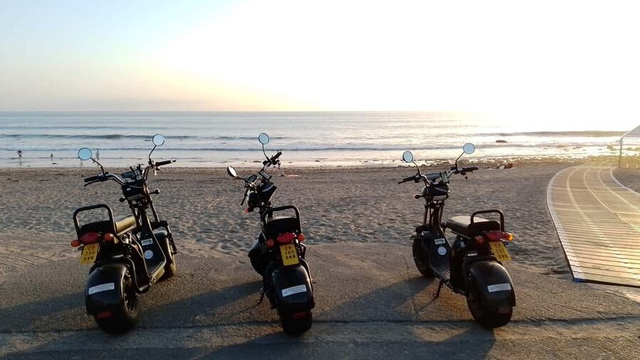 Rent e-Scooter 2 seat from 1 till 4 Hour: Explore Maspalomas - The rules that can make or break the outing