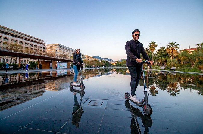 Rent scooters and electric bikes Nice - Reaching the Baie des Milliardaires