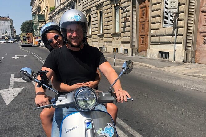 Rent your Electric Vespa 45 in Florence for 8 hours - Florence streets, restricted zones, and easy parking