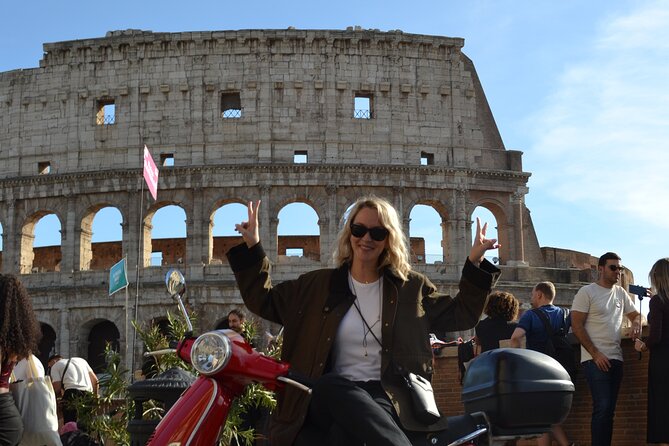 Roma Vespa Tour & Traditional Roman Food and Extras - Gianicolo Terrace and the Aperol break