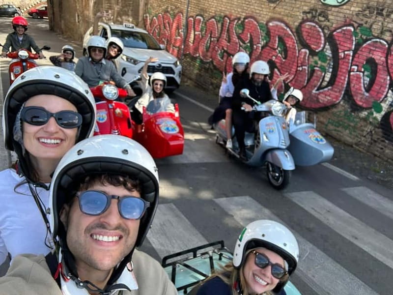 Rome 1.5 hours Private tour in Vespa Sidecar vintage style - Spanish Steps and the Trevi Fountain