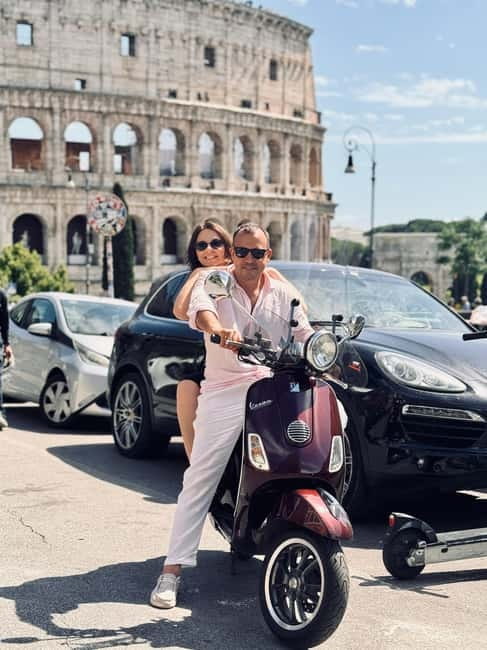 Rome: 1-Hour Vespa Ride as Passenger with a Local Driver - Janiculum Hill and the Fontana dell’Acqua Paola