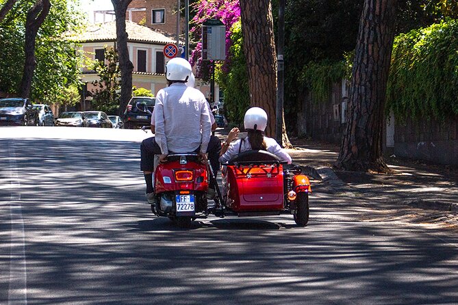 Rome 3 hours Vespa Sidecar Private Tour with Gelato - Why a sidecar is a smart way to see Rome