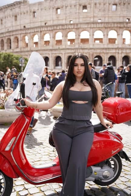 Rome: All In One Day by Vespa - Starting near the Colosseum