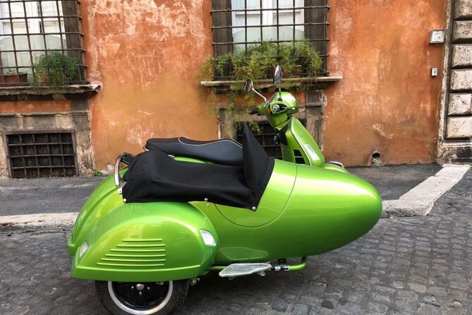 Rome City Highlights & Hidden Gems: Vespa Sidecar Guided Tour - Meeting up and getting ready to ride