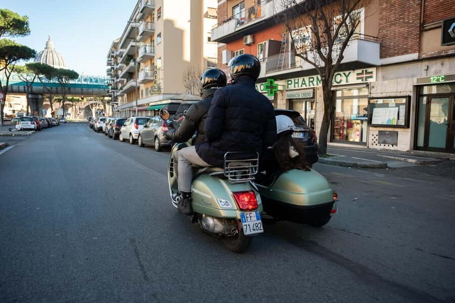 Rome: Evening Vespa Sidecar City Tour - Pyramid of Cestius and the Aventine Hill