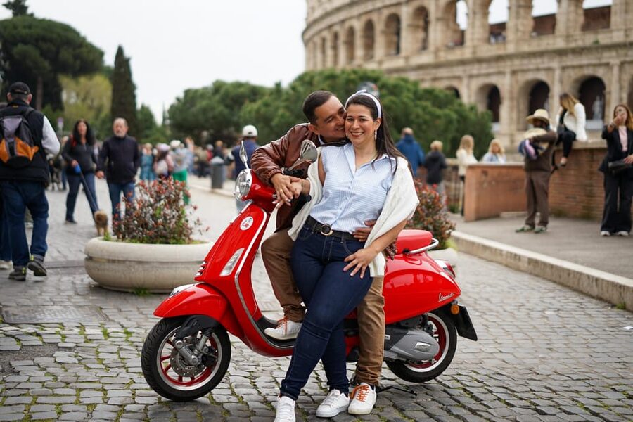 Rome: Explore the City by Vespa with an Optional Photoshoot - Janiculum Hill and the Main Photo Session