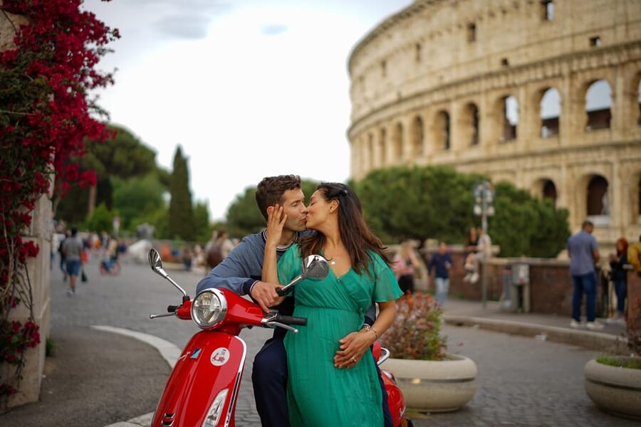 Rome: Explore the City by Vespa with an Optional Photoshoot - Piazza Venezia and the Return Ride