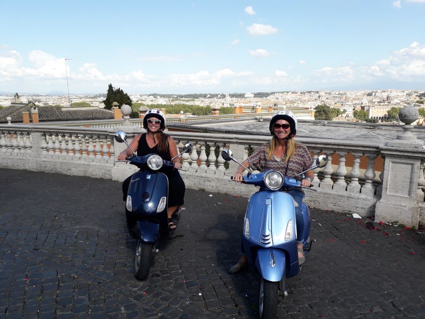 Rome: Guided Vespa City Tour - The guides and the style of service