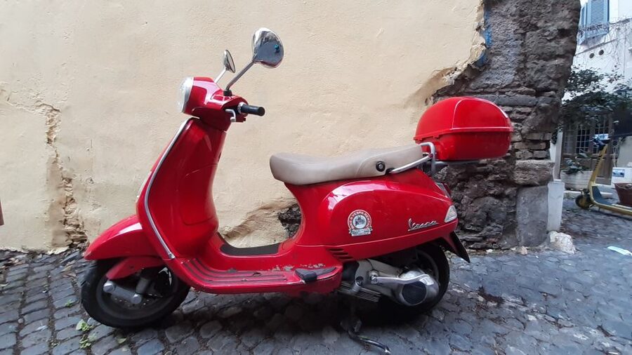 Rome: Half-Day Tour by Vespa with Driver - The Bocca della Verità and Roman Holiday