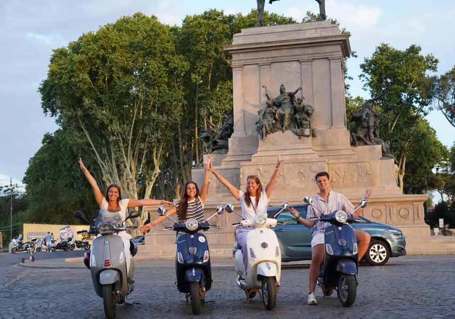 Rome: Night Photography service by Vespa with Aperol Spritz - Starting near the Colosseum on Via del Colosseo