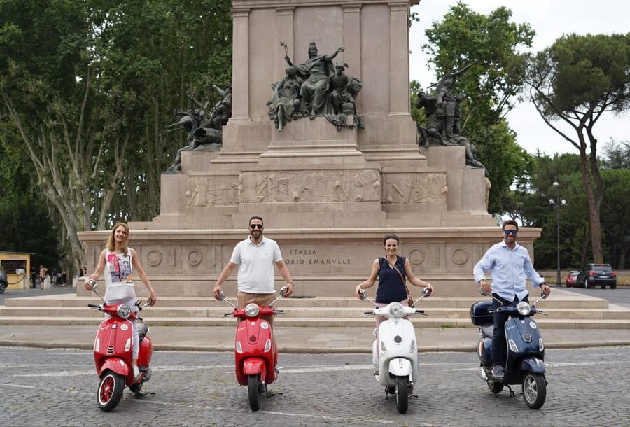 Rome: Night Photography service by Vespa with Aperol Spritz - Janiculum Hill ends with an Aperol Spritz
