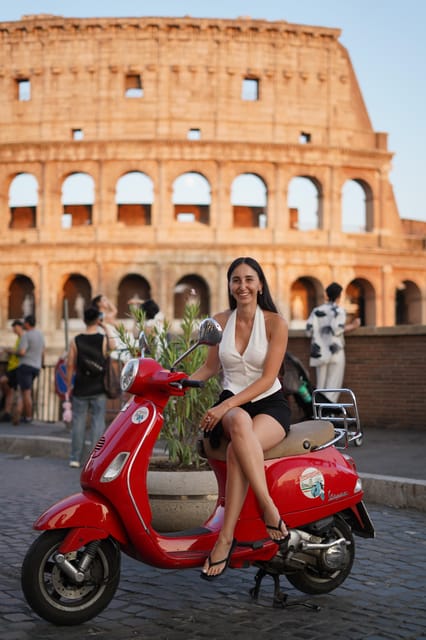 Rome: Photography services by Vespa with Aperol Spritz - A pause at the Orange Garden