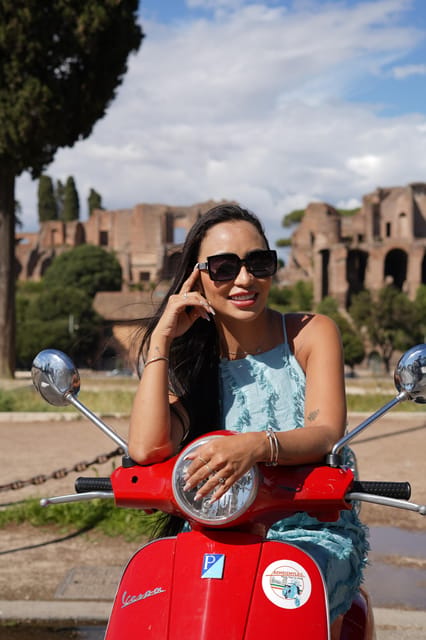 Rome: Photography services by Vespa with Aperol Spritz - Janiculum Hill with an Aperol Spritz