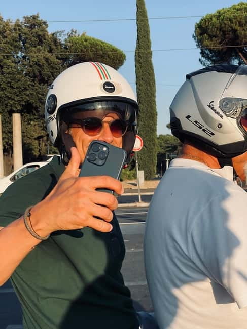 Rome’s Must-See Spots on Vespa (No Driving Needed) - Piazza Navona and Rome’s Great Public Squares