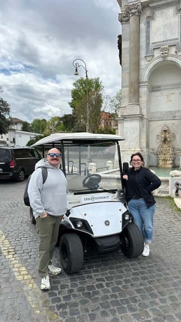 Rome Vespa Experience with Professional Photoshoot - Castel Sant’Angelo on the return route