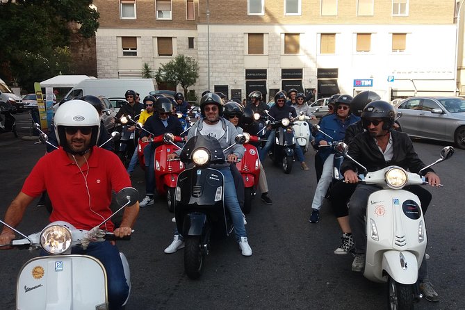 Rome Vespa Grand Tour - The Pantheon and Piazza Navona