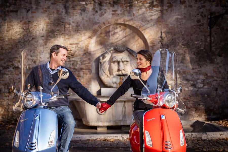 Rome: Vespa Photo Tour with City Center Pickup - Why a Vespa works so well in central Rome