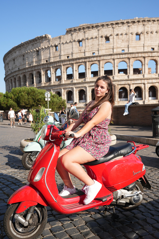 Rome: Vespa Photo Tour with Historic City Highlights - Photos, safety, and comfort on the back seat