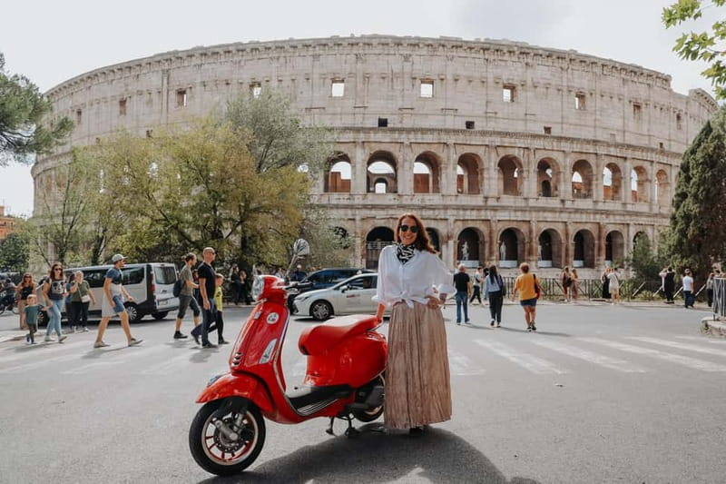 Rome: Vespa Ride in the Streets with Photography - The final photo session at Caffè Roma