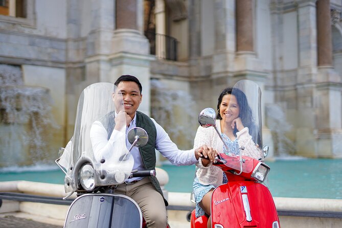 Rome Vespa Scooter Tour with Professional Photographer - Meeting at the Colosseum