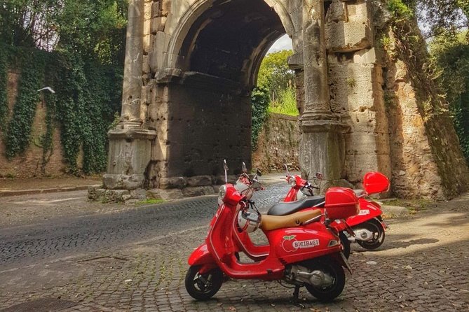 Rome Vespa Small Group Sightseeing Tour, 3 Hour Experience - Piazza del Popolo and Via del Corso