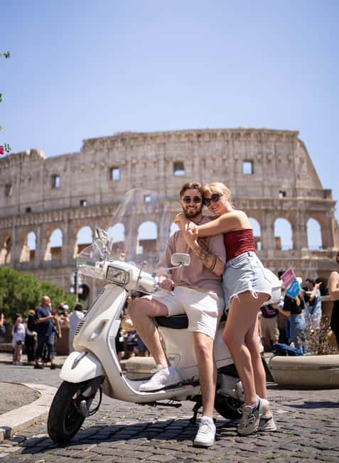 Rome: Vespa tour “When in Rome” with Dessert and Photography - Circus Maximus and the Aventine side of Rome