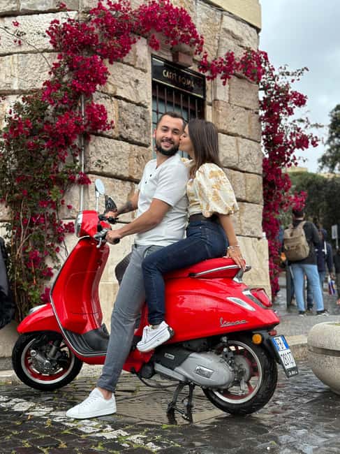 Rome: Vespa Tour with Local Guide - The Mouth of Truth and a classic Roman photo