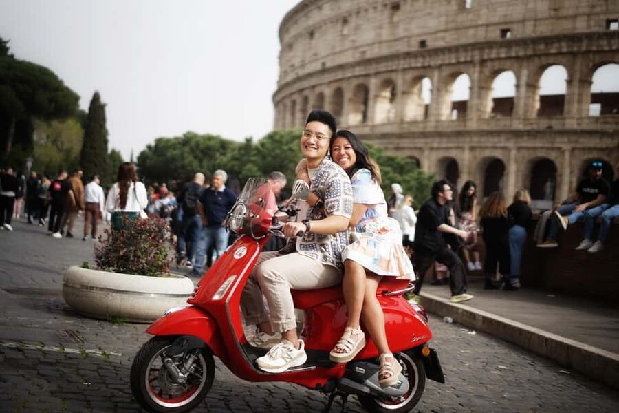 Rome: Vespa Tour with Professional Photographer - Why Rome works so well by Vespa