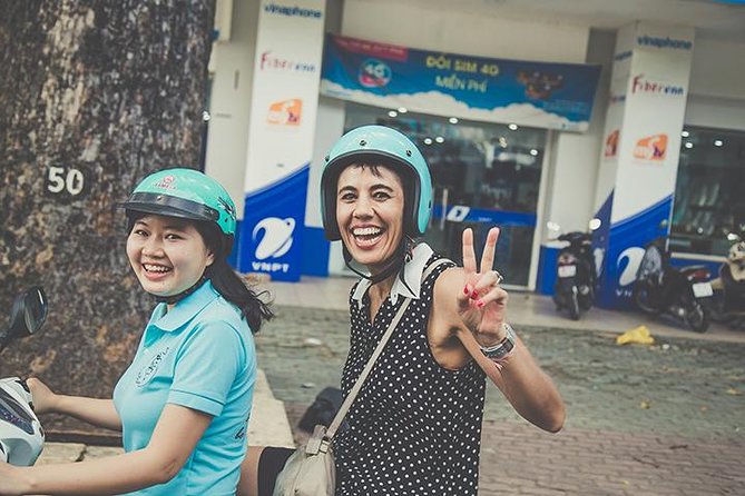 Saigon Sightseeing & Street Food Tour By scooter with Student - Timing, traffic, and the best time to ride