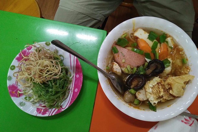 Saigon Vegetarian Tour by Motorbike and Scooter - Chinatown, Thien Hau Temple, and District 5