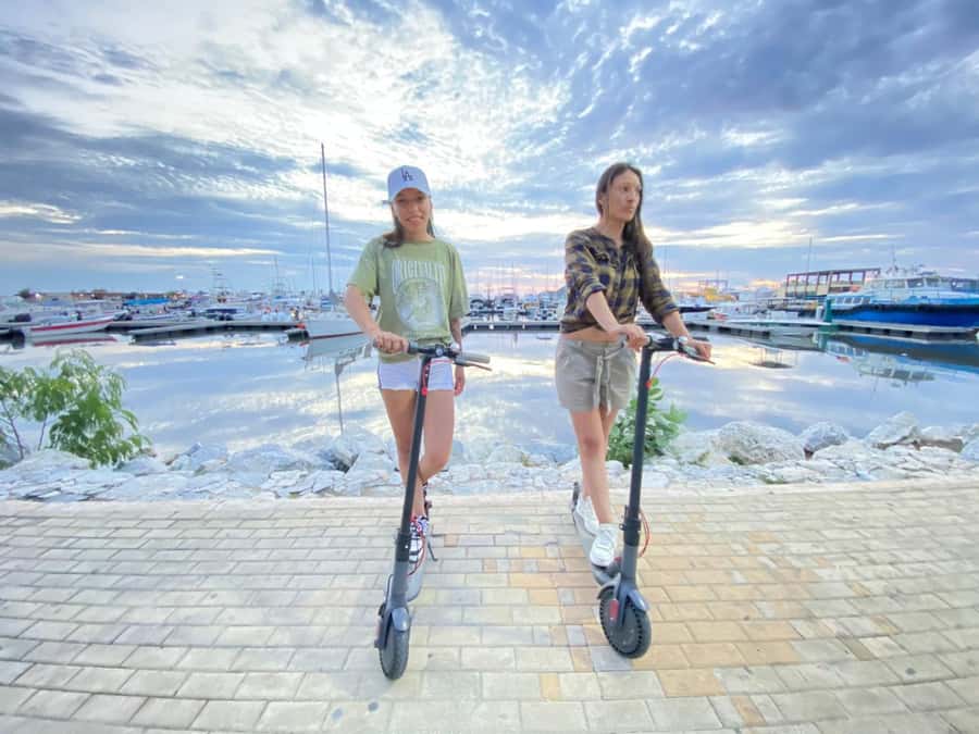 Santa Marta: Scooters Rental - Getting Comfortable on the Scooter