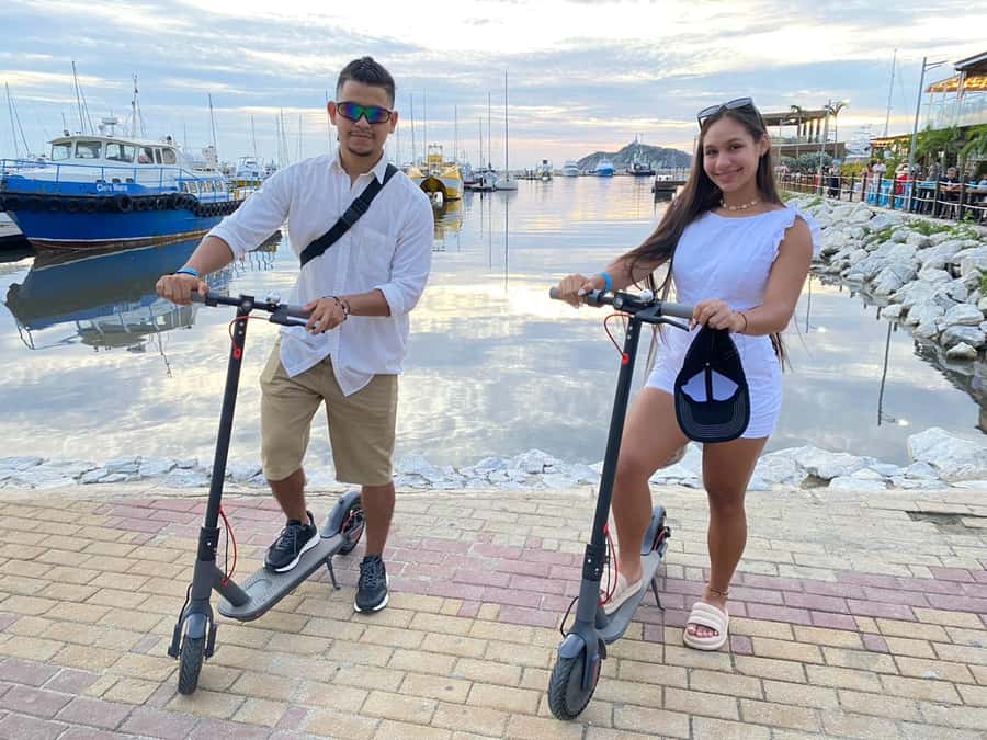 Santa Marta: Scooters Rental - Starting at Tienda Pater King