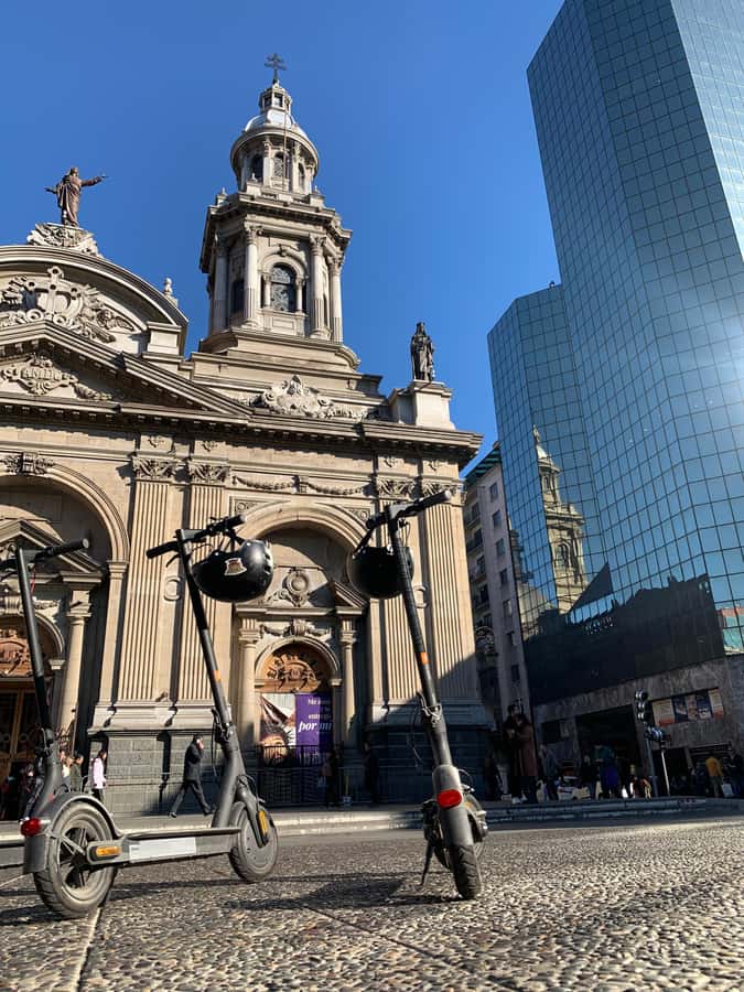 Santiago: Electric Scooter City Tour with Lunch - Why an electric scooter works well in Santiago