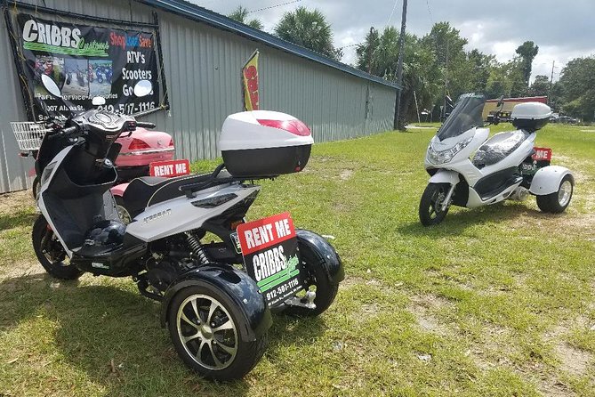 Savannah Scooter and Trike Rental with Helmet - Choosing Between a Scooter and a Trike