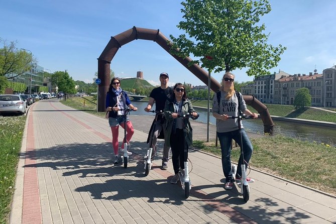Scooter City Tour of Vilnius Highlights - Žvėrynas: wooden houses and a slower pace