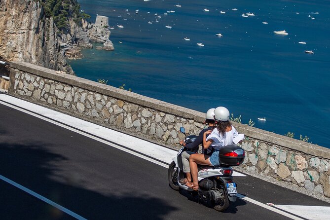 Scooter rental to visit the Amalfi Coast - The real riding challenge on the coast