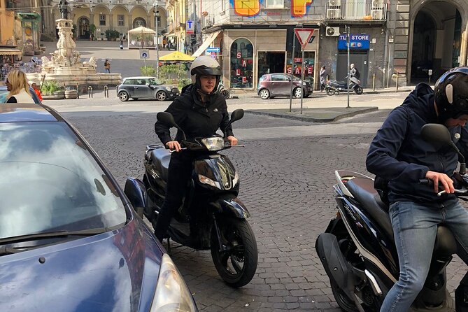 Scooter Tour In Naples - Piazza Trieste e Trento and Bar Gambrinus