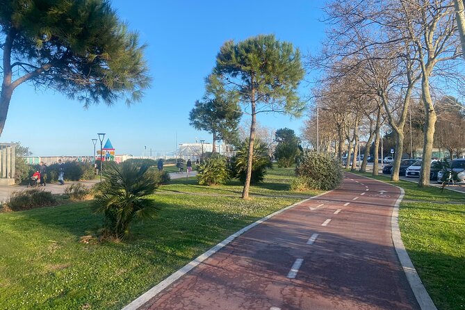 Self-guided panoramic eco tour of Pescara by e-scooter or bike - Why two wheels work well in Pescara