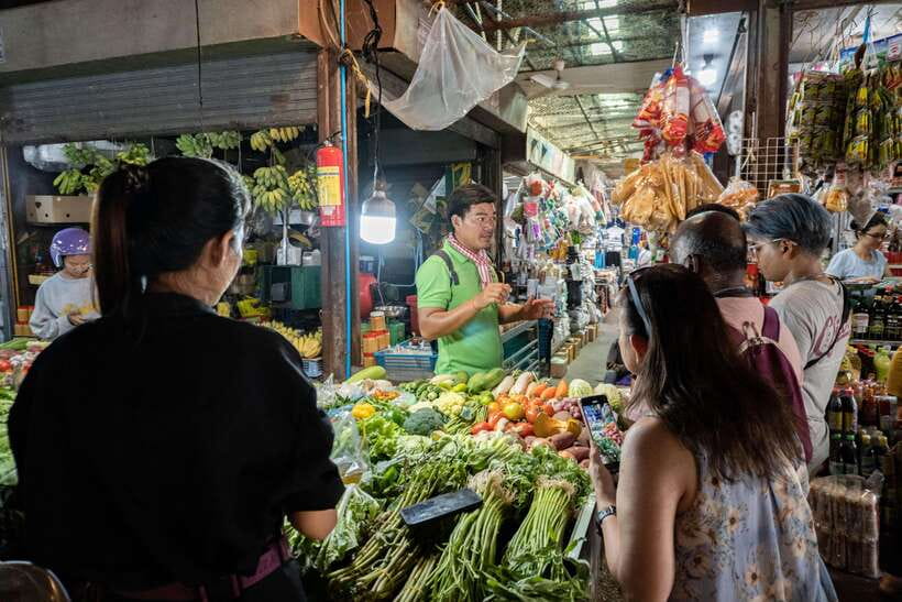 Siem Reap Countryside Sunset Vespa Tour or Tuk Tuk - Chreav Market: a useful local stop