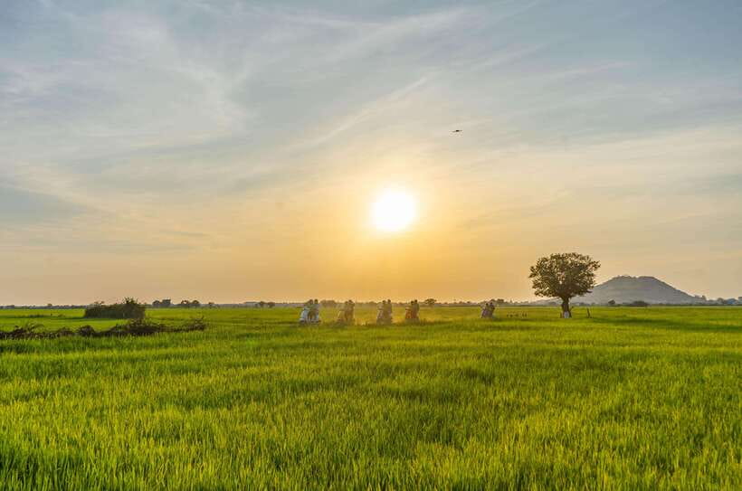 Siem Reap Countryside Sunset Vespa Tour or Tuk Tuk - Leaving Siem Reap for village roads