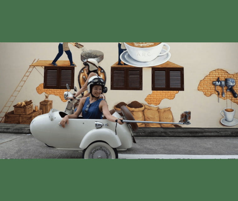 Singapore: Kampong Glam & Civic District Vespa Sidecar Ride - The Sultan Mosque and Malay Heritage Centre