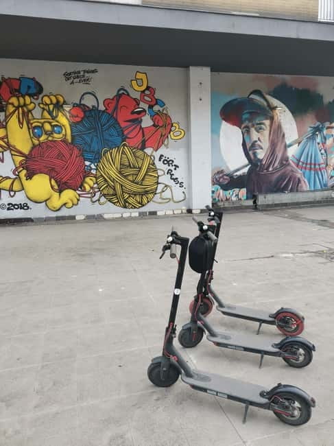 Street Art E Scooter tour - The guide makes the difference