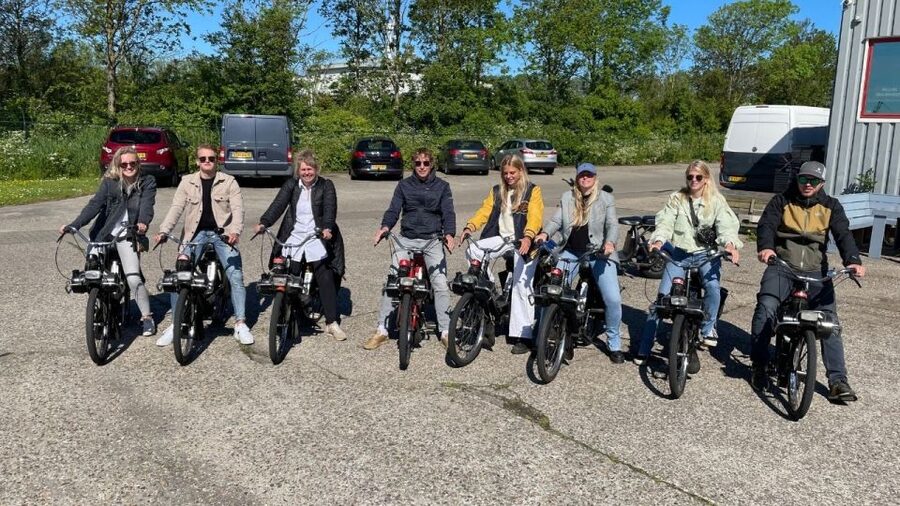 Texel: Solex Moped Rental - The wind is part of the reason to book